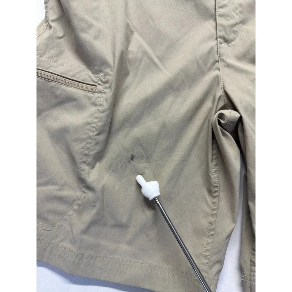 Eddie Bauer Shorts Mens 40 Khaki Cargo‎ Pockets Logo Hiking Outdoor Casual Wear